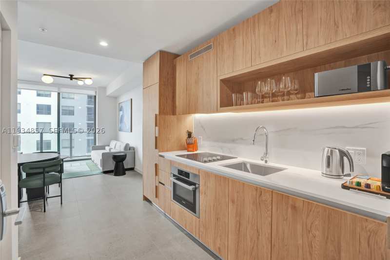 1 bedroom Condominium at 11 NE 6th 2013, Crosby Miami World Center, Miami — photo 1