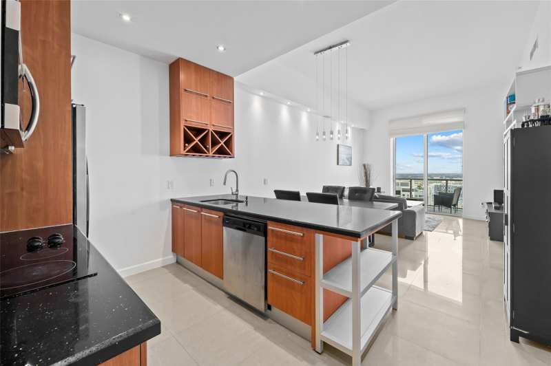 2 bedroom Condominium at 185 SW 7th Street 4403, Latitude on the River, Miami — photo 1