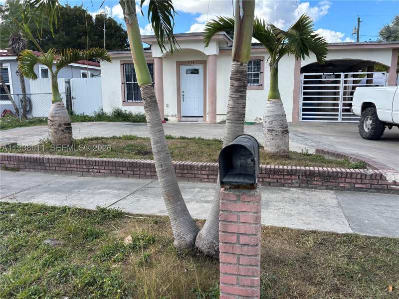 4 bedroom SingleFamilyResidence at 514 NW 7th Ave, Blvd Add, Homestead — photo 1