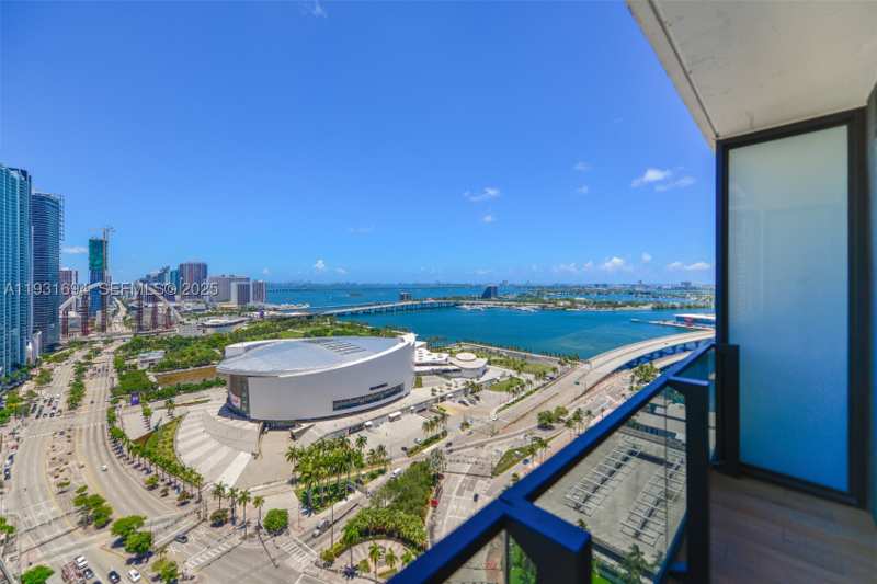 1 bedroom Condominium at 398 NE 5th St 2407, Elser, Miami — photo 1