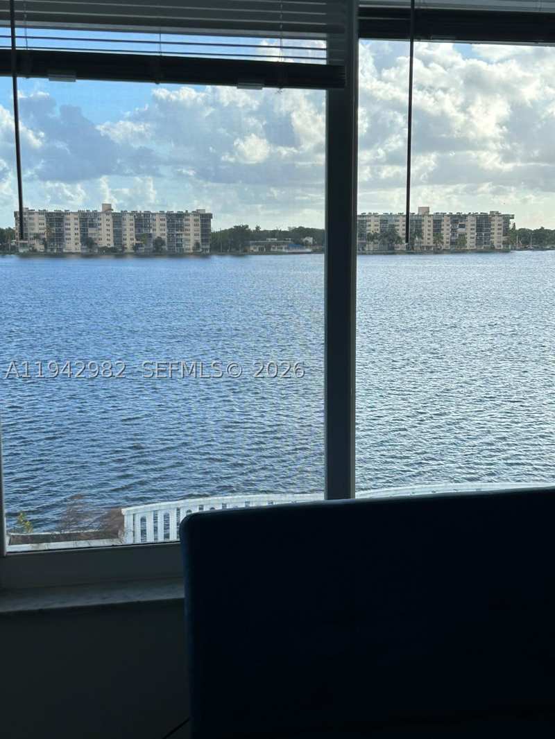 1 bedroom Condominium at 1150 NE 191st St 45, Riviera Condominium Apts, Miami — photo 1