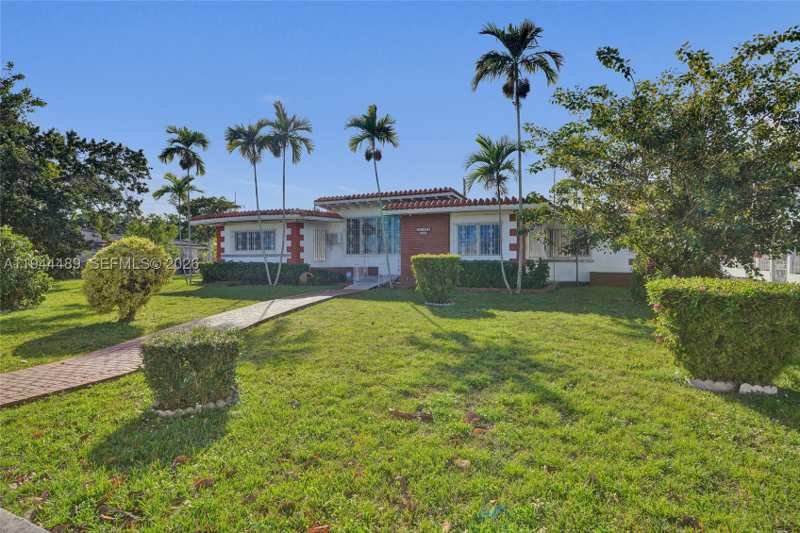 3 bedroom SingleFamilyResidence at 500 SW 39th Ct, Floyd Gove Estate, Miami — photo 1