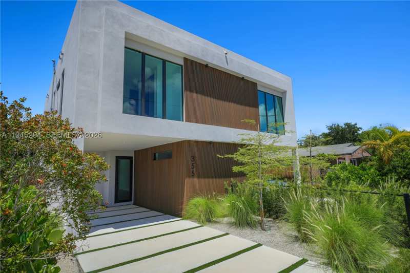 3 bedroom SingleFamilyResidence at 355 NW 50th St, Railway Shops Addn 2nd Am, Miami — photo 1