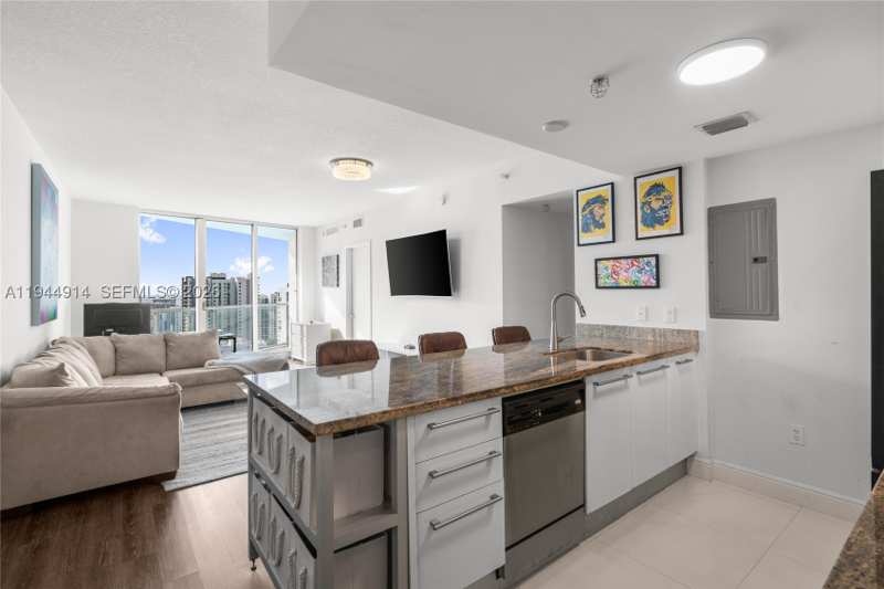 2 bedroom Condominium at 185 SW 7th St 2702, Latitude On The River Con, Miami — photo 1