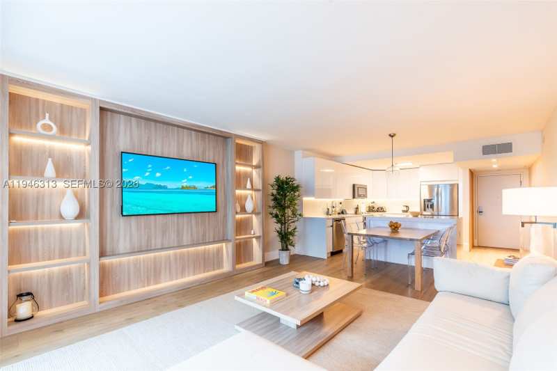 1 bedroom Condominium at 2301 Collins Ave 719, Roney Palace Condo, Miami Beach — photo 1