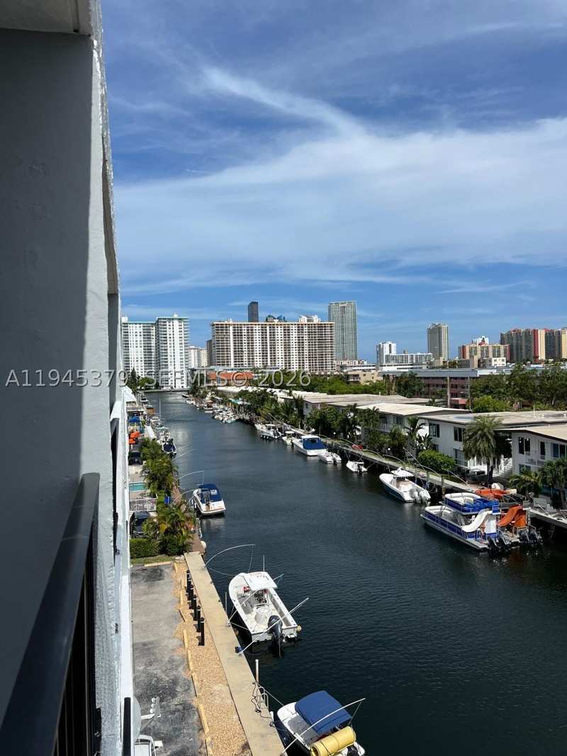 1 bedroom Condominium at 3642 NE 171st St 504, Dolphin Condo, North Miami Beach — photo 1