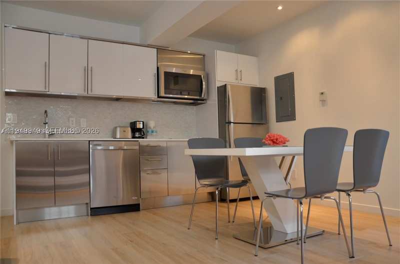 1 bedroom Condominium at 700 16th St 201, Bogart, Miami Beach — photo 1