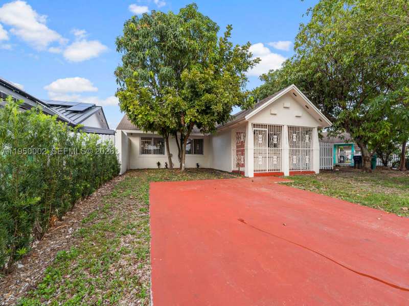 4 bedroom SingleFamilyResidence at 11075 SW 221st Ter, Old Cutler Homes, Miami — photo 1