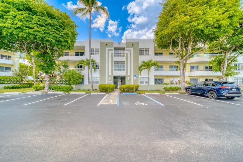 2 bedroom Condominium at 10795 SW 108th Ave 304, Palm Cove Cond, Miami — photo 1