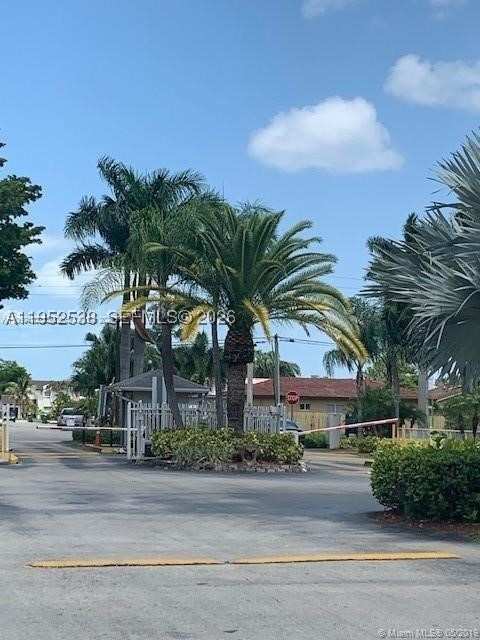 2 bedroom Condominium at 840 Independence Dr 840F, Lakeshore Condo #5, Homestead — photo 1