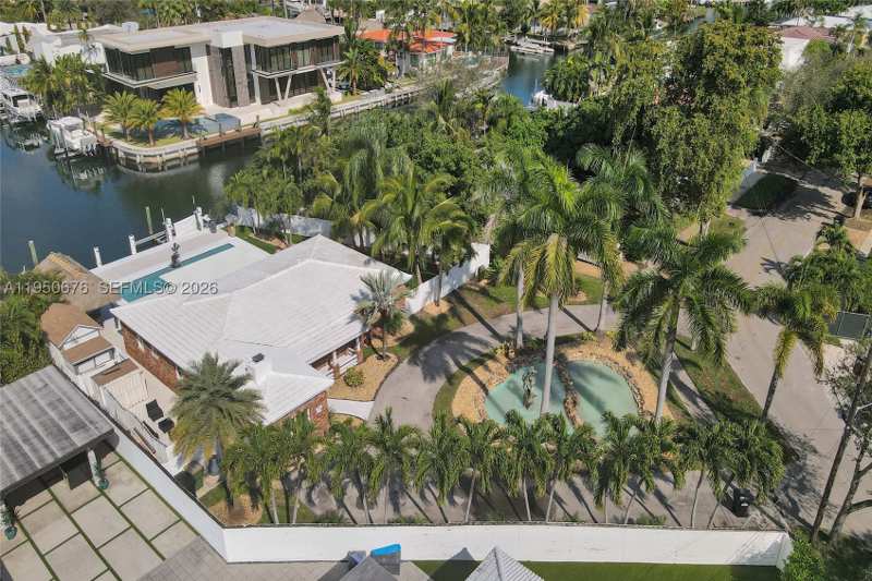3 bedroom SingleFamilyResidence at 1995 N Hibiscus Dr, Keystone Point Sec 2, North Miami — photo 1