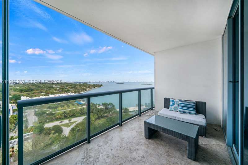 2 bedroom Condominium at 601 NE 36th St 1704, Blue Condo, Miami — photo 1