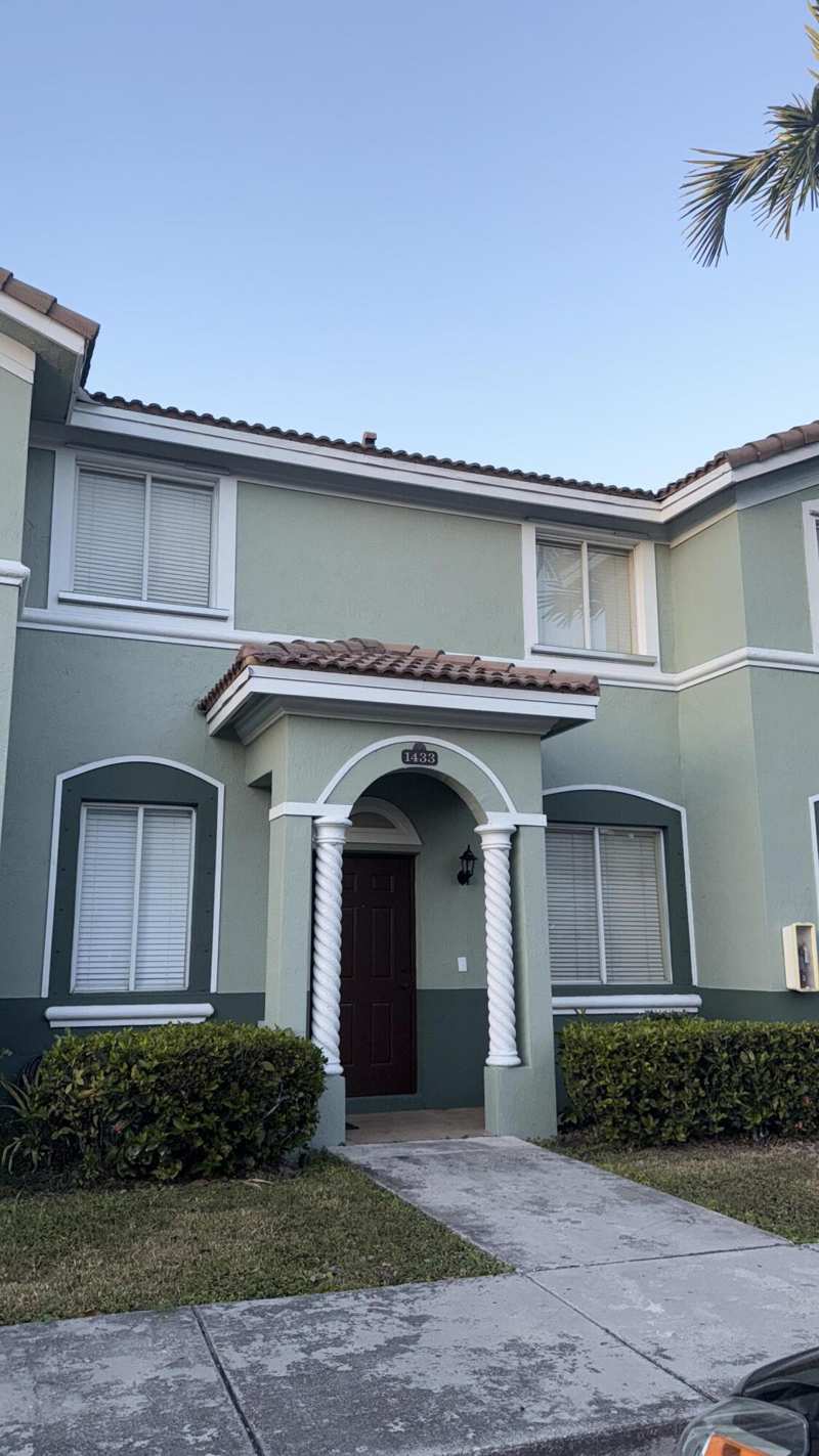 3 bedroom Townhouse at 1433 SE 24th Court 261, Keys Cove, Homestead — photo 1