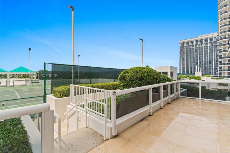 2 bedroom Condominium at 4775 Collins Ave 507, Green Diamond Condo, Miami Beach — photo 1