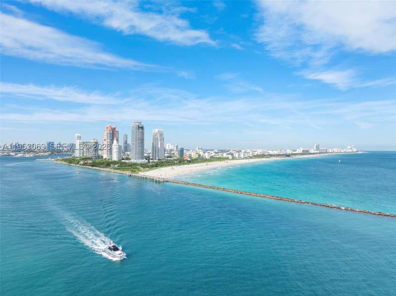 3 bedroom Condominium at 100 S Pointe Dr 510, Continuum On South Beach, Miami Beach — photo 1
