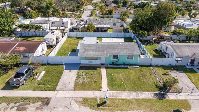 3 bedroom SingleFamilyResidence at 30345 SW 158th Ct, Newton Heights, Homestead — photo 1