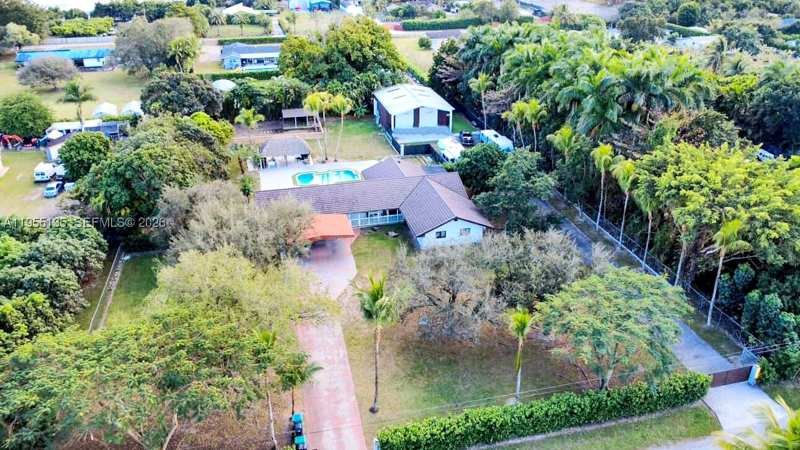4 bedroom SingleFamilyResidence at 18280 SW 202nd St, Redlans, Miami — photo 1