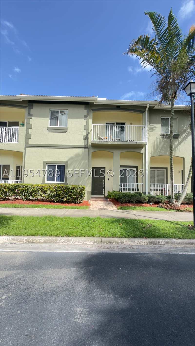 4 bedroom Townhouse at 1948 SE 24th Ave, Towngate North, Homestead — photo 1