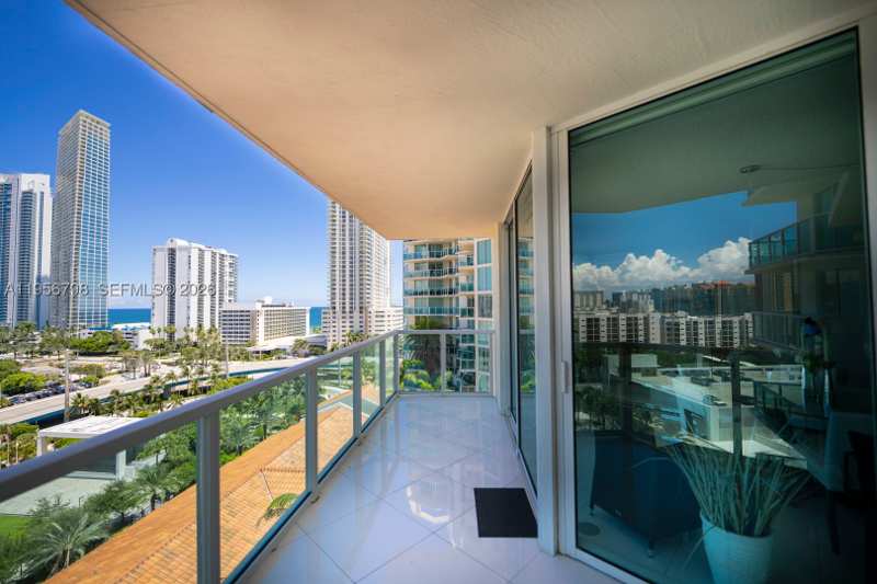 3 bedroom Condominium at 200 Sunny Isles Blvd 2-1101, St Tropez On The Bay II C, Sunny Isles Beach — photo 1