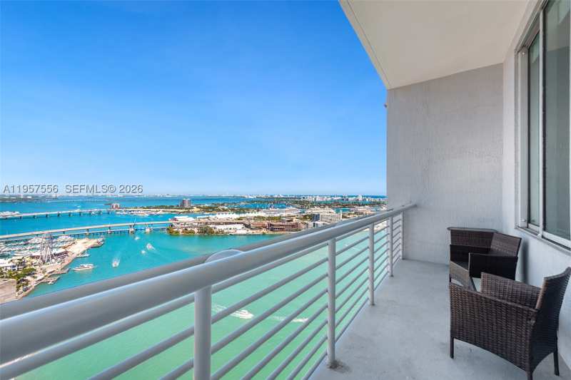 1 bedroom Condominium at 335 S Biscayne Blvd Uph-10, One Miami East Condo, Miami — photo 1