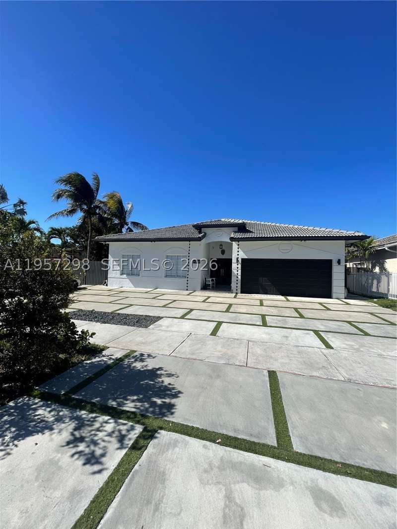 4 bedroom SingleFamilyResidence at 14200 SW 160th Ct, Fantasy Reef, Miami — photo 1