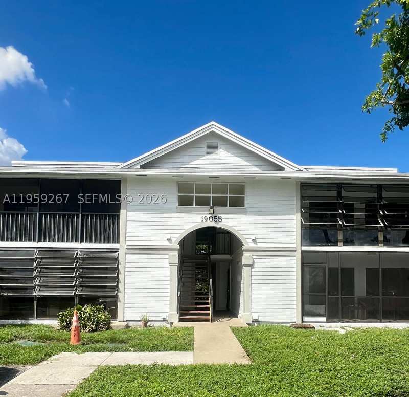 2 bedroom BoatSlip at 19055 NW 62nd Ave 102, Countryside Village Condo, Hialeah — photo 1