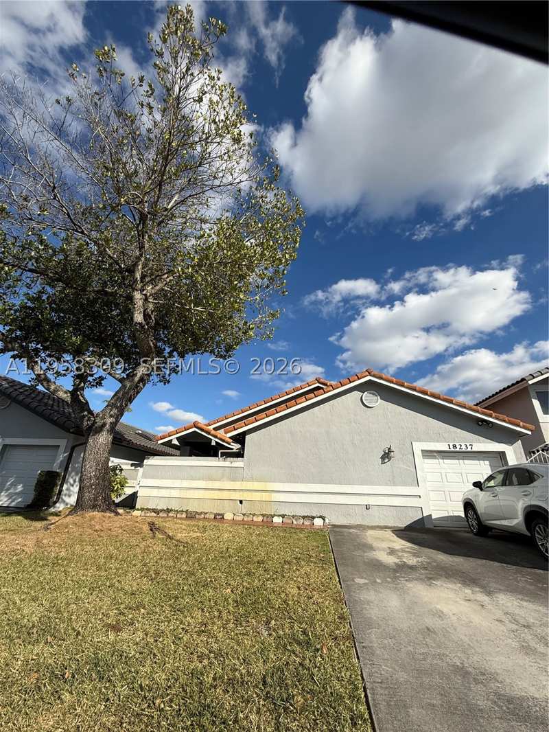 3 bedroom SingleFamilyResidence at 18237 NW 61st Pl, Harbour Sub, Hialeah — photo 1