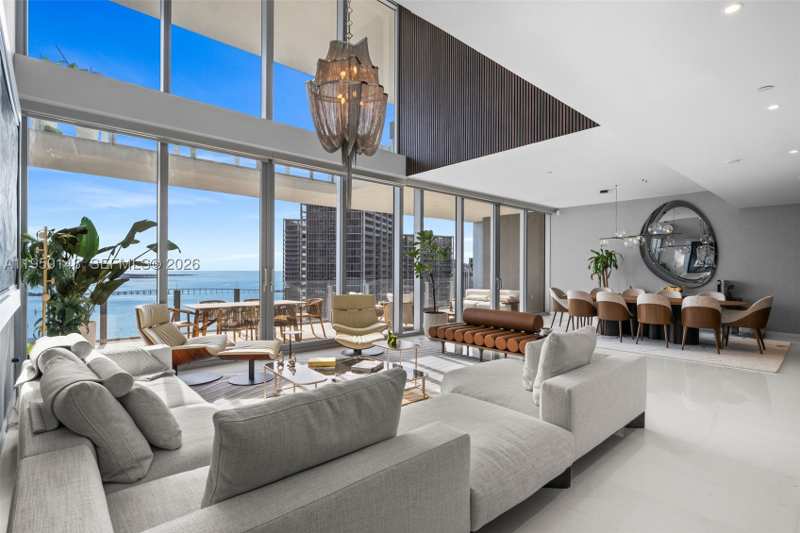 5 bedroom Condominium at 300 Biscayne Blvd Way 4602, Aston Martin, Miami — photo 1