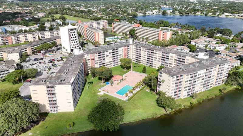 1 bedroom Condominium at 1750 NE 191st St 507-1, Jade Winds Group-Daisy, Miami — photo 1