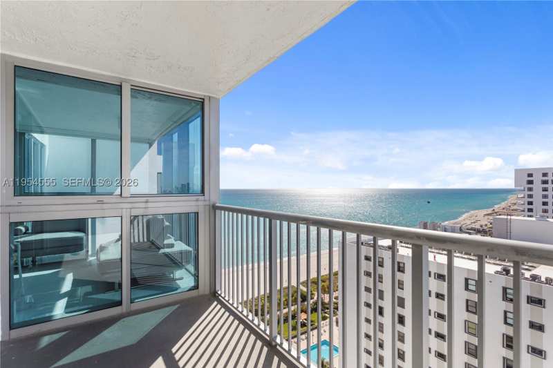 3 bedroom Condominium at 2655 Collins Ave Ph06/08, Mirasol Ocean Towers Cond, Miami Beach — photo 1