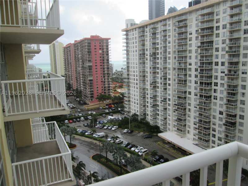 1 bedroom Condominium at 231 174th St 1706, Winston Towers 400 Condo, Sunny Isles Beach — photo 1