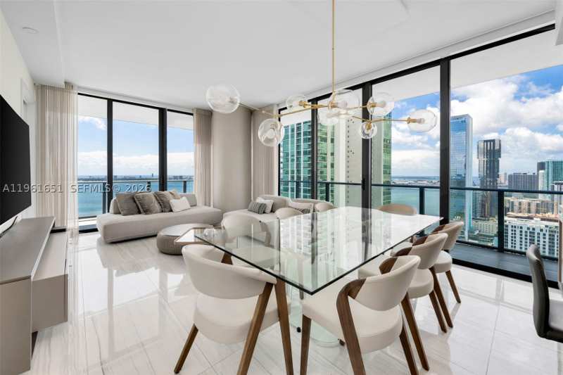4 bedroom Condominium at 480 NE 31st St 3401, Gran Paraiso Condo, Miami — photo 1