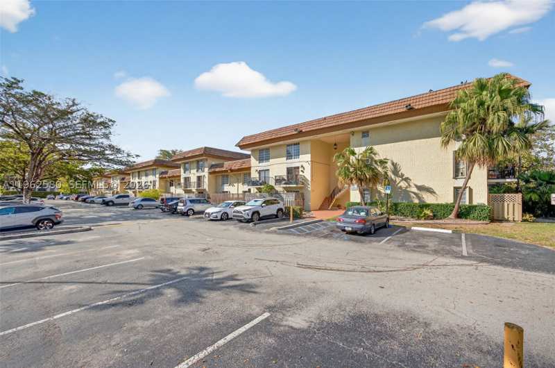 2 bedroom Condominium at 8550 SW 109th Ave 5-110, Courtyards At Kendall Con, Miami — photo 1