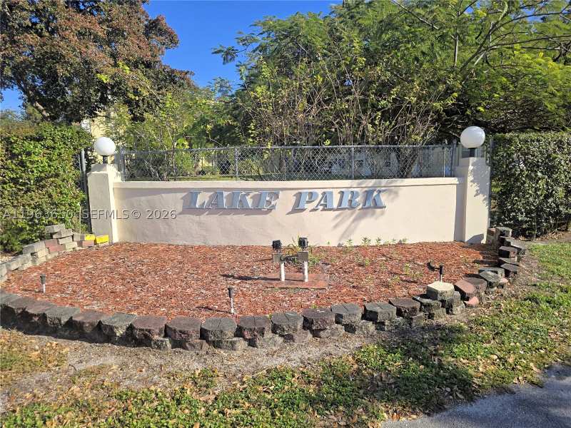 2 bedroom Condominium at 940 NE 199th St 114, Lake Park Condo No 1 - Bl, Miami — photo 1