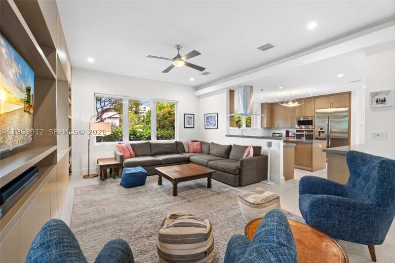 4 bedroom SingleFamilyResidence at 4595 N Jefferson Ave, Nautilus Extension 5th, Miami Beach — photo 1
