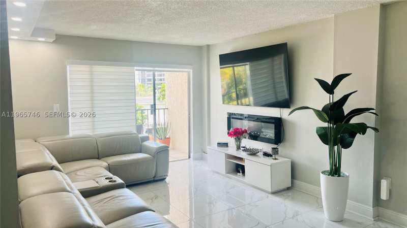 3 bedroom Condominium at 14250 SW 62nd St 319, Cypress Club Of Kendale C, Miami — photo 1