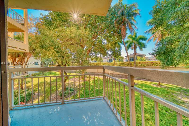 2 bedroom Condominium at 8290 Lake Dr 236, Las Vistas At Doral Condo, Doral — photo 1