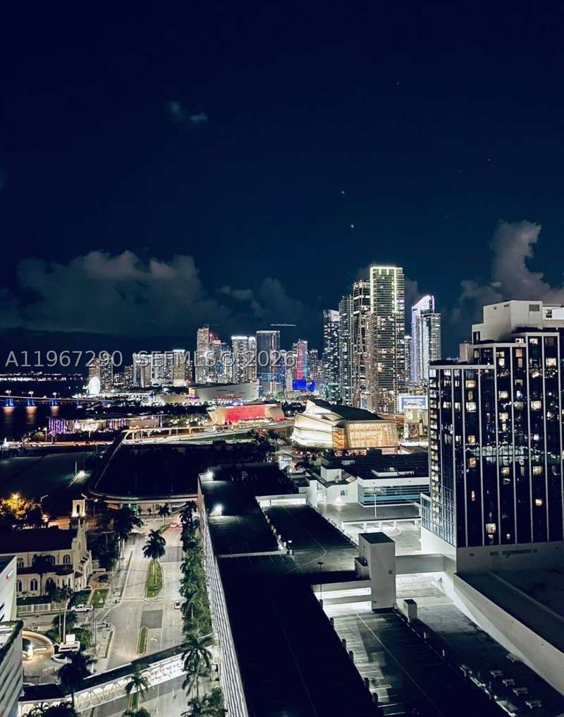 1 bedroom Condominium at 1750 N Bayshore Dr 2710, Opera Tower Condo, Miami — photo 1