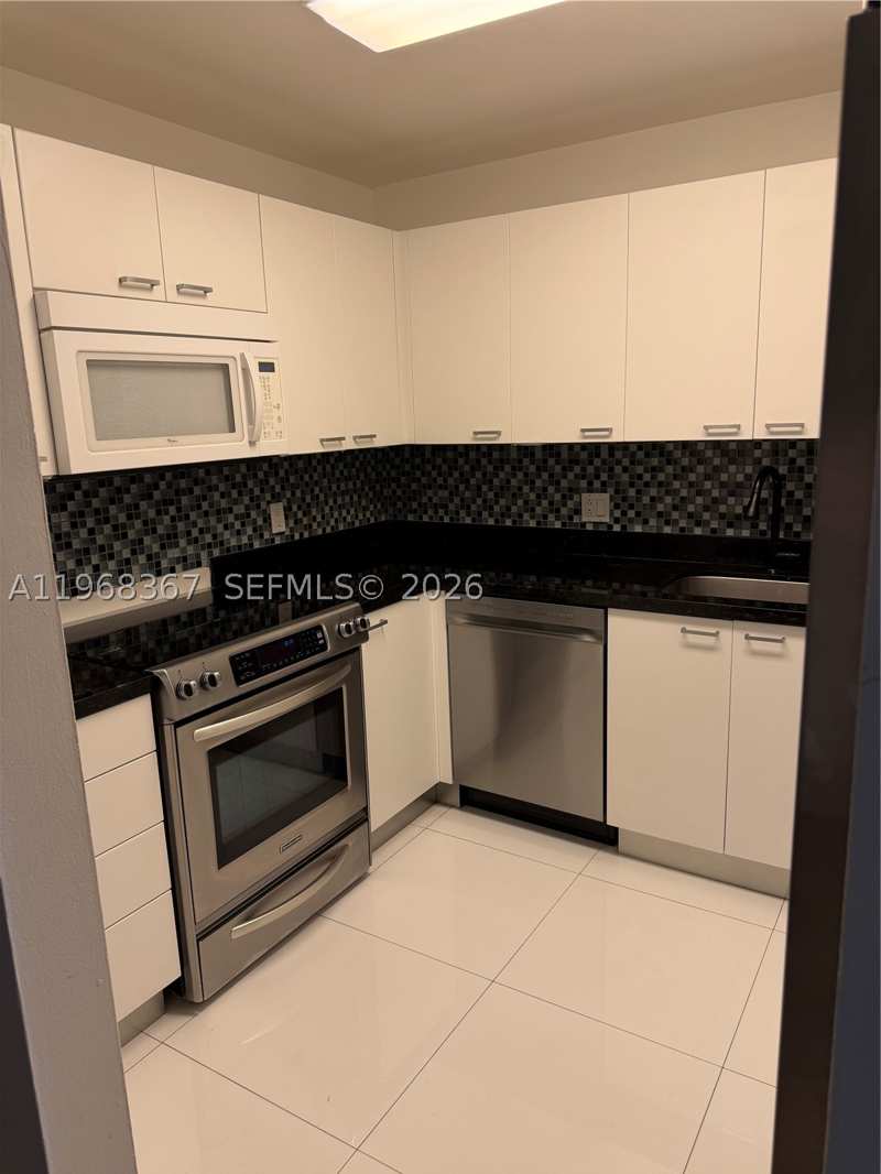 1 bedroom Condominium at 7925 SW 86th St 923, Kings Creek West Condo Bl, Miami — photo 1