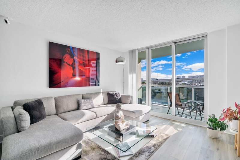 1 bedroom Condominium at 19380 Collins Avenue 523, Oceanview Building B Condo, Sunny Isles Beach — photo 1