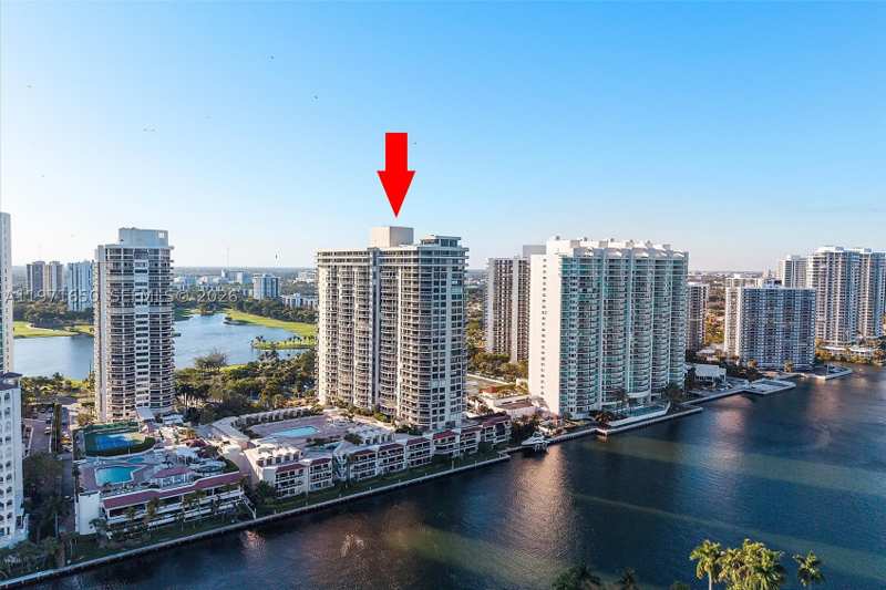 2 bedroom Condominium at 20191 E Country Club Dr 510, Terraces North Turnberry, Aventura — photo 1