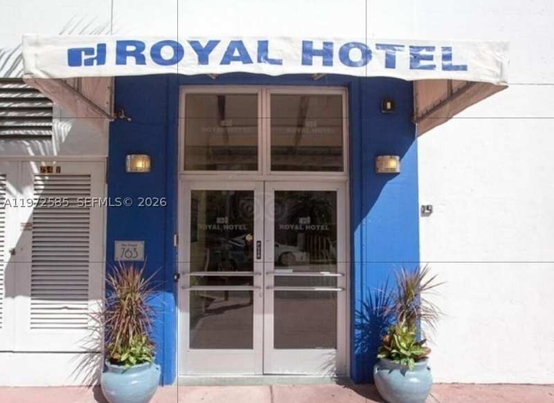 1 bedroom Condominium at 763 Pennsylvania Ave 131, Royal South Beach Condo, Miami Beach — photo 1