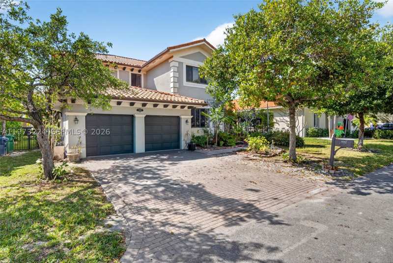 5 bedroom SingleFamilyResidence at 7436 SW 188th Ln, Cutler Cay, Cutler Bay — photo 1
