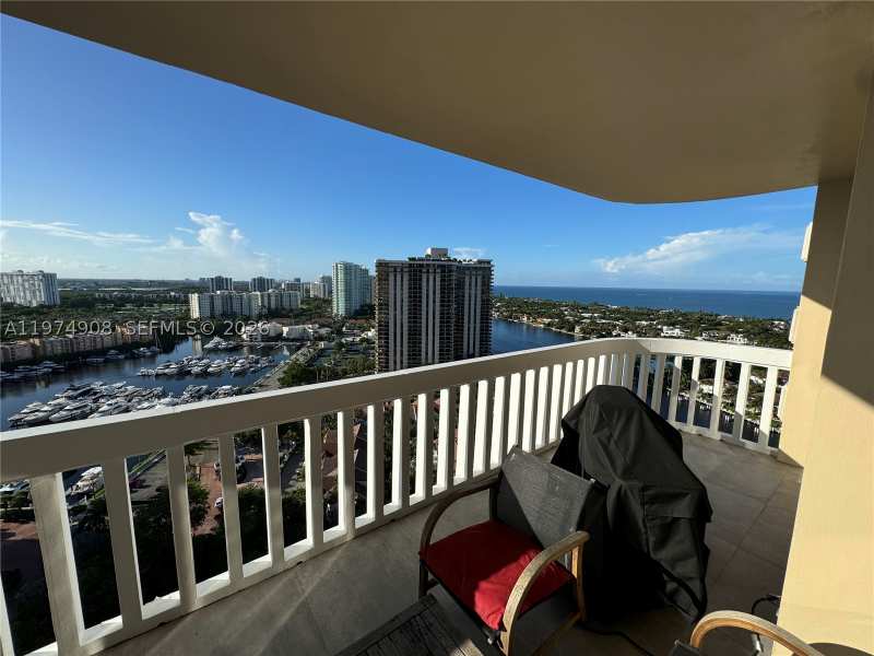 1 bedroom Condominium at 19355 Turnberry Way 23C, Turnberry Towers Condo, Aventura — photo 1