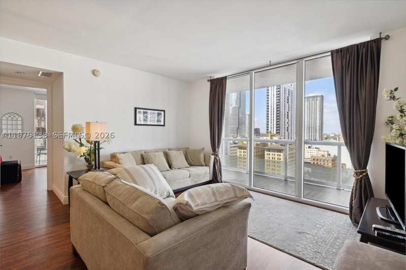 2 bedroom Condominium at 50 Biscayne Blvd 2111, 50 Biscayne Condo, Miami — photo 1