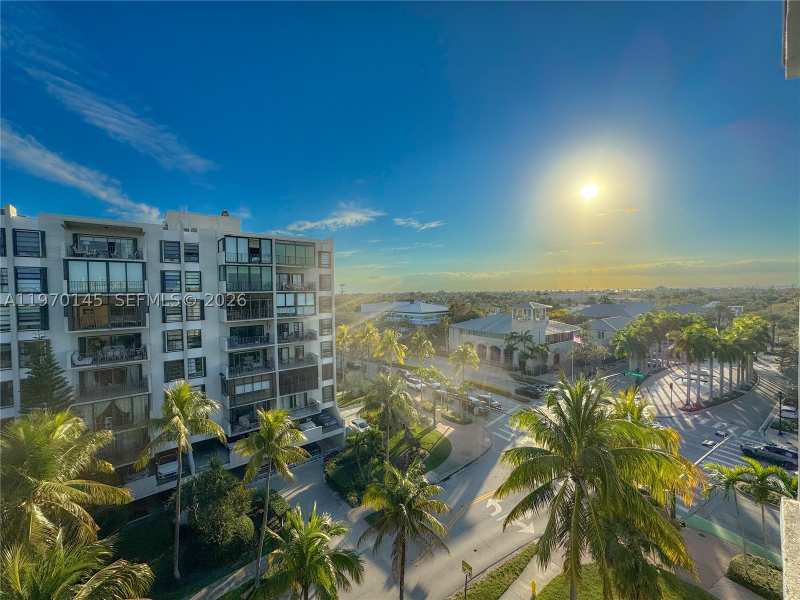 2 bedroom Condominium at 555 Crandon Blvd 82, Crandon Tower Condo, Key Biscayne — photo 1