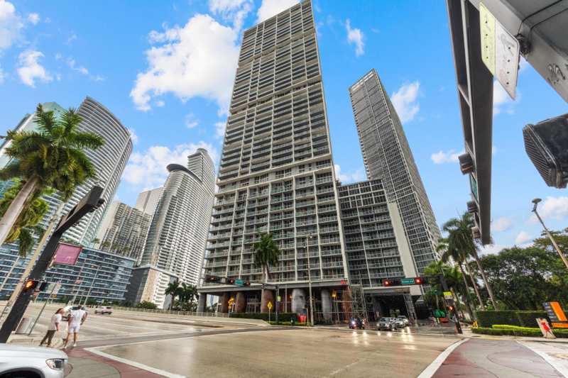 1 bedroom Condominium at 485 Brickell Avenue 2506, Icon Brickell, Miami — photo 1