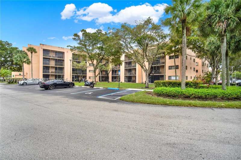 2 bedroom Condominium at 8730 SW 133rd Ave Rd 417, Horizons West Condo #10, Miami — photo 1