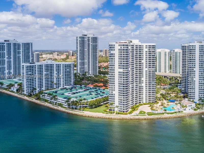 2 bedroom Condominium at 19101 NE 36th Ct 1407, Mystic Pointe Condo No Th, Aventura — photo 1