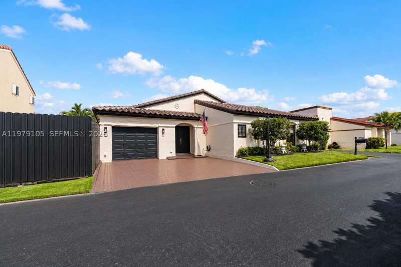 3 bedroom SingleFamilyResidence at 536 SW 88th Ct, Poinciana Pointe Phase 2, Miami — photo 1